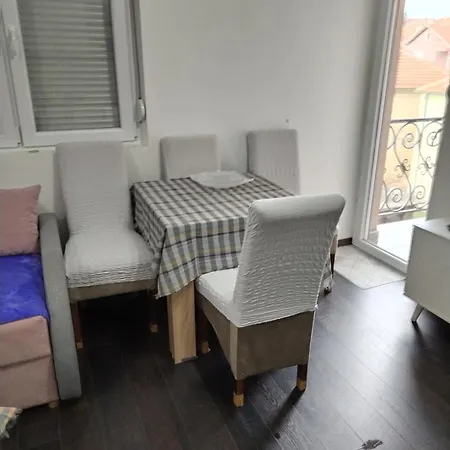 Simone Апартаменты